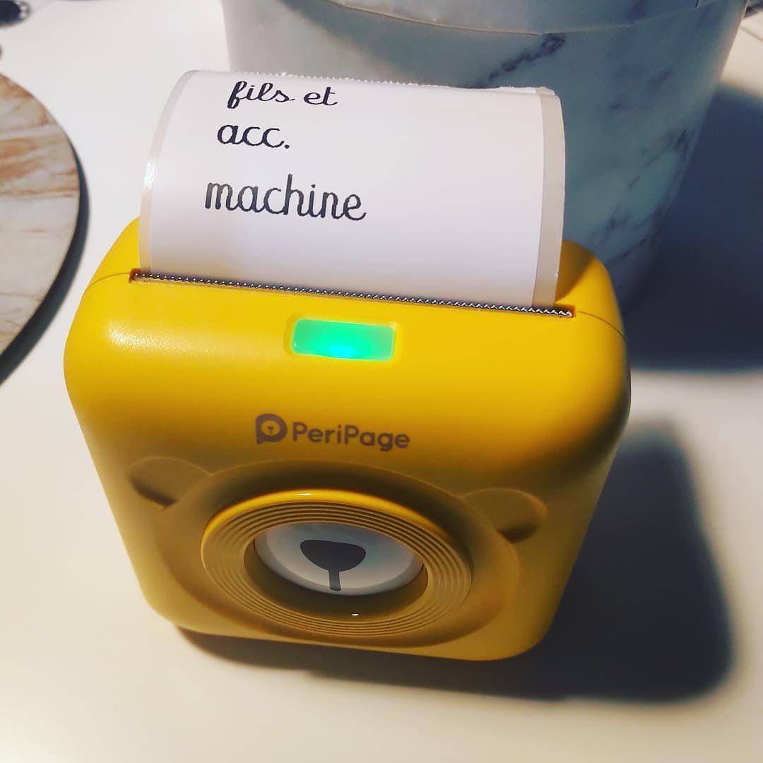 étiquette papier autocollant